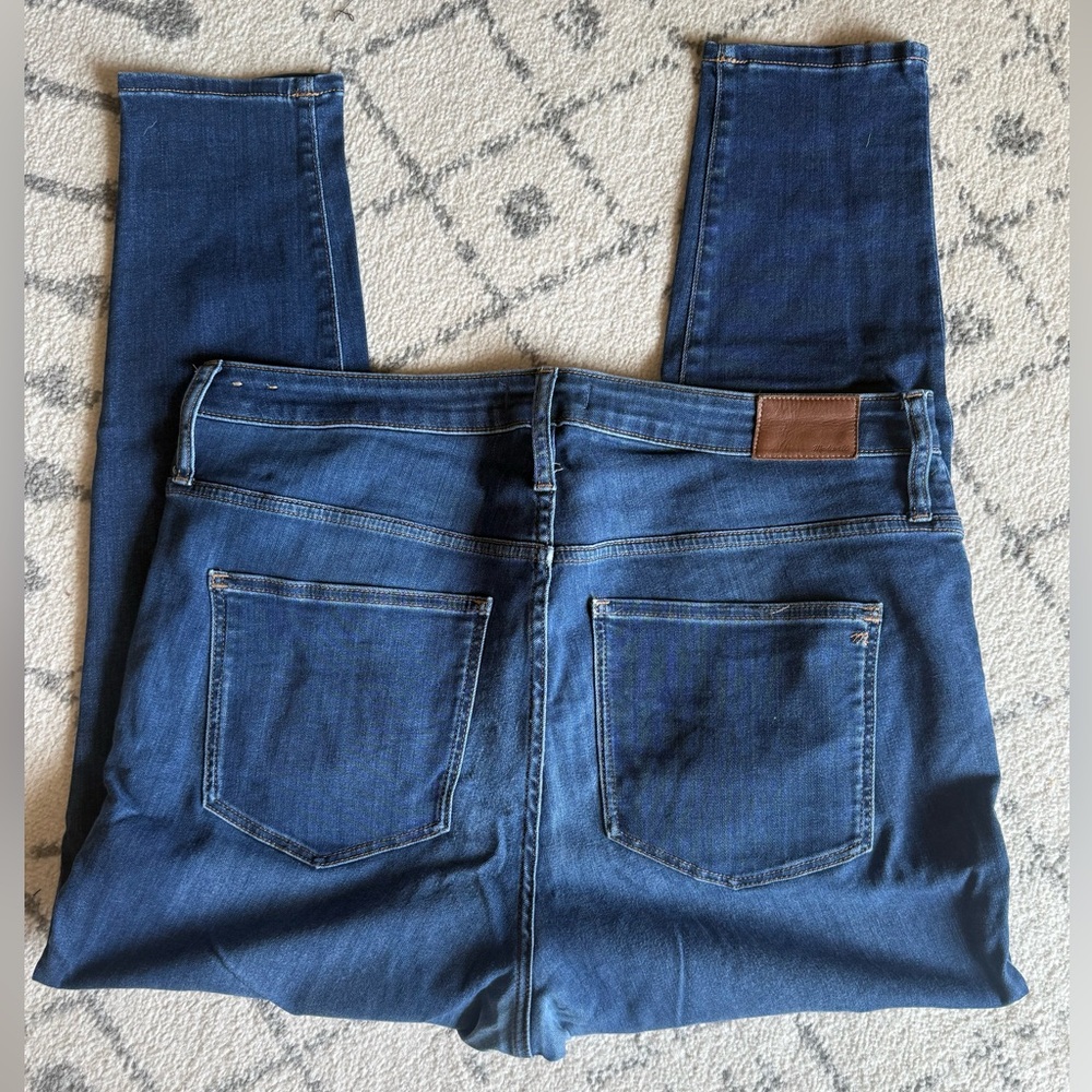 Madewell Skinny Jeans in Dark Blue Denim